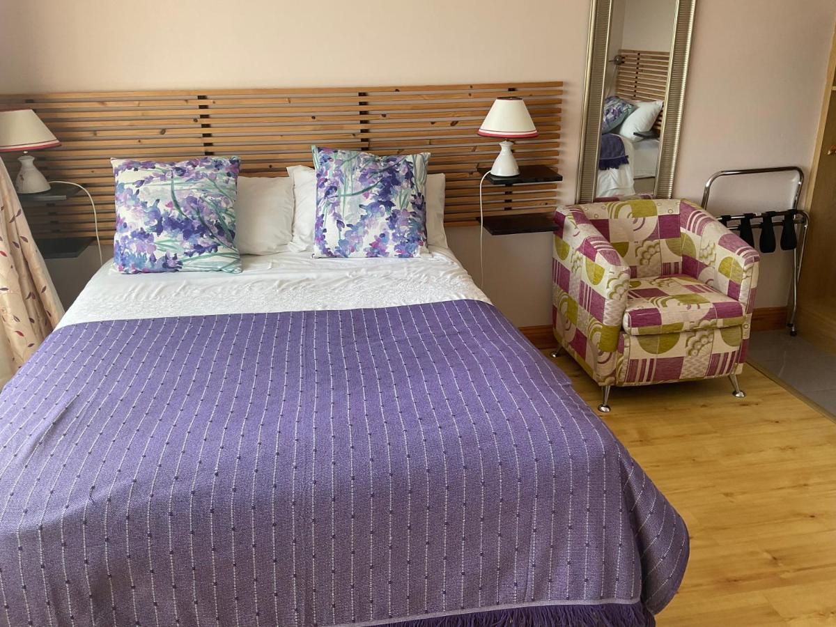 Brownes Bed and Breakfast Emlagh East Εξωτερικό φωτογραφία