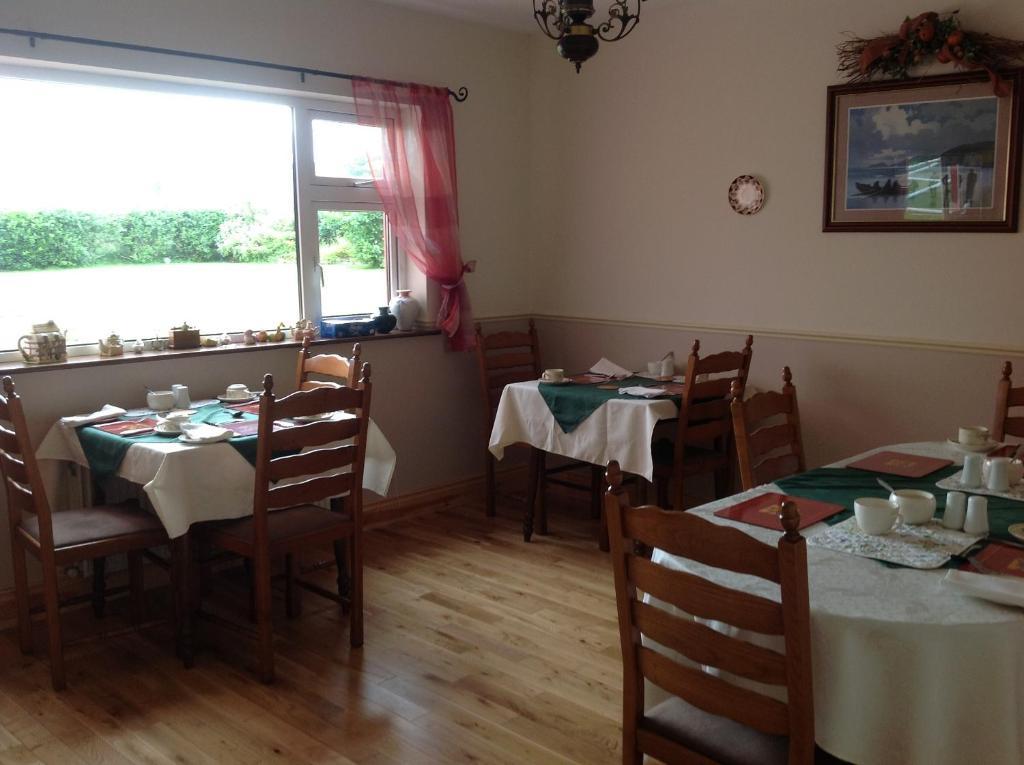 Brownes Bed and Breakfast Emlagh East Εξωτερικό φωτογραφία